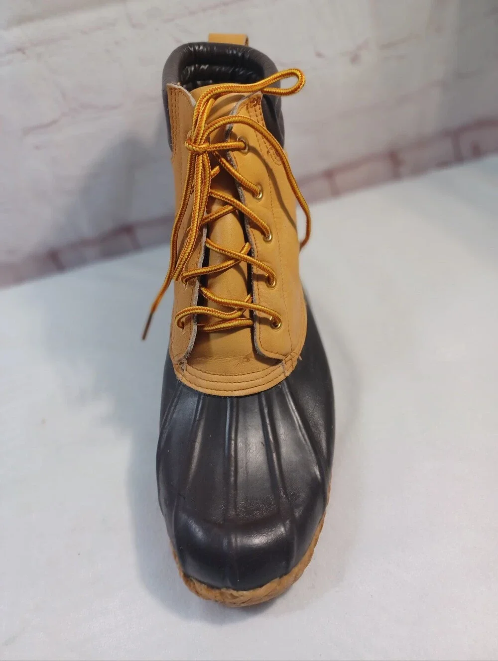 Vintage Herman Survivors duck boots in size 11 with genuine sheep fur lining